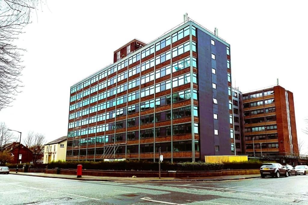 Fantastic One Bedroom Apartment Near Old Trafford Stadium Manchester Esterno foto